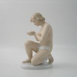 436 6708 FIGURINE